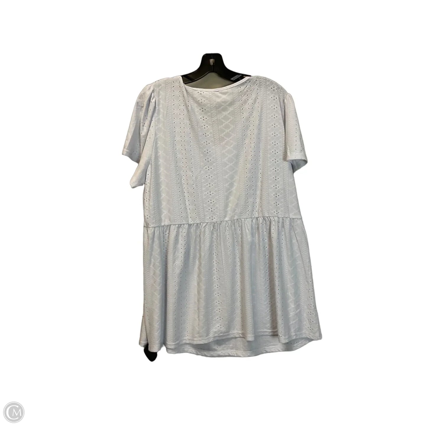 Top Short Sleeve By Clothes Mentor In White, Size: Xxl