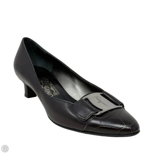 Croc Embossed Leather Vara Buckle Pumps Luxury Designer By Ferragamo In Black, Size: 8.5