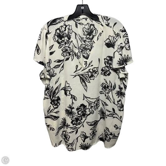 Top Short Sleeve By Maurices In Floral Print, Size: 2x