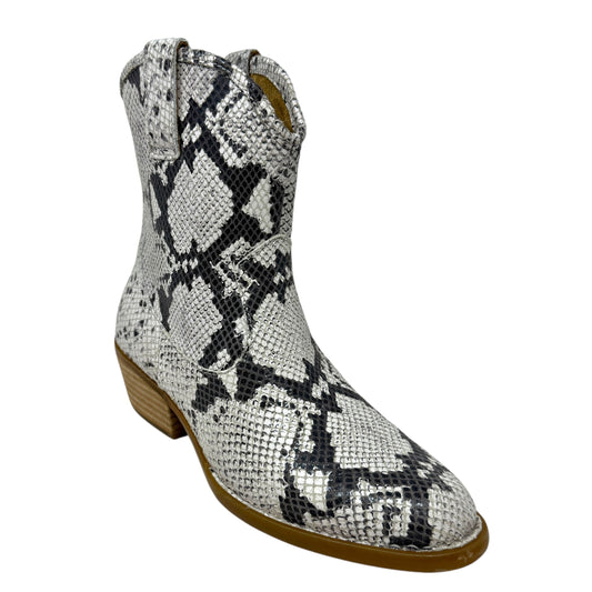 Wynd Western Boots By Born In Snakeskin Print, Size: 7