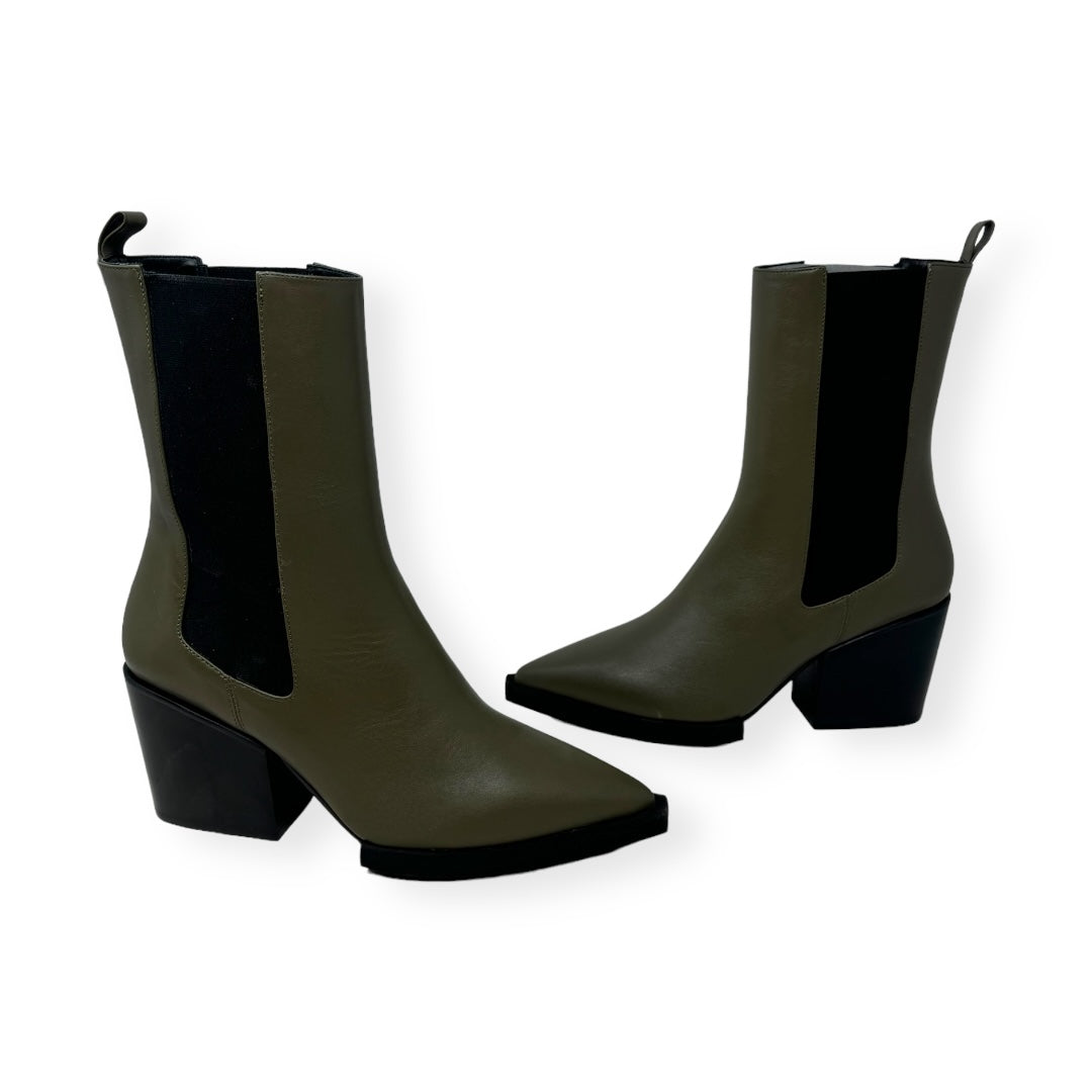 Gabi Tayson/Eva Boots Designer Paloma Barcelo, Size 9