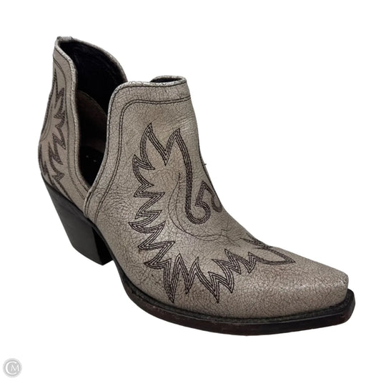 Boots Western By Ariat In Brown, Size: 8