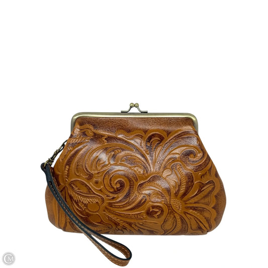 Savena Tooled Leather Kisslock Wristlet Designer By Patricia Nash, Size: Small