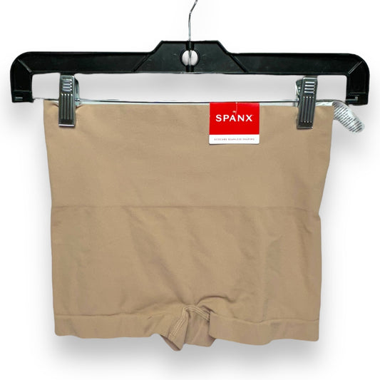 Shorts By Spanx In Beige, Size: M