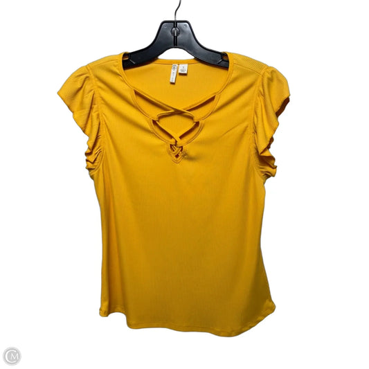 Top Sleeveless By Cato In Yellow, Size: S
