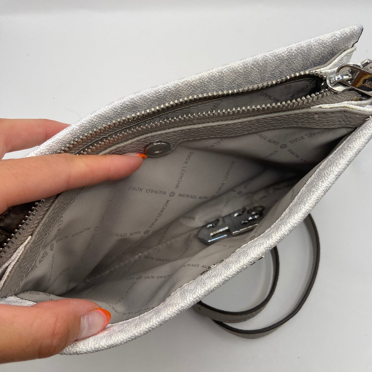 Crossbody Designer By Michael By Michael Kors, Size: Small