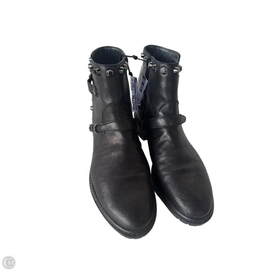 Boots Designer By Stuart Weitzman In Black, Size: 8.5