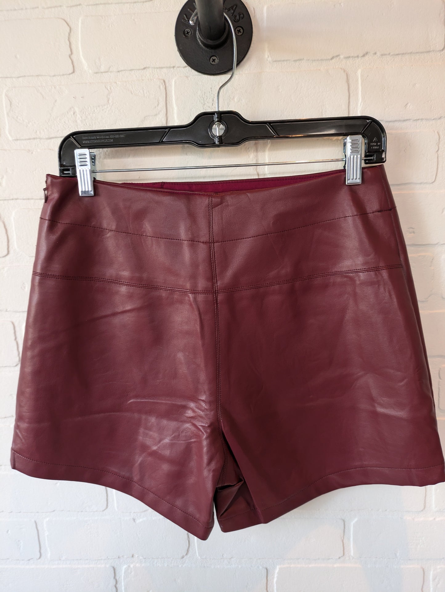 Red Shorts Clothes Mentor, Size 8