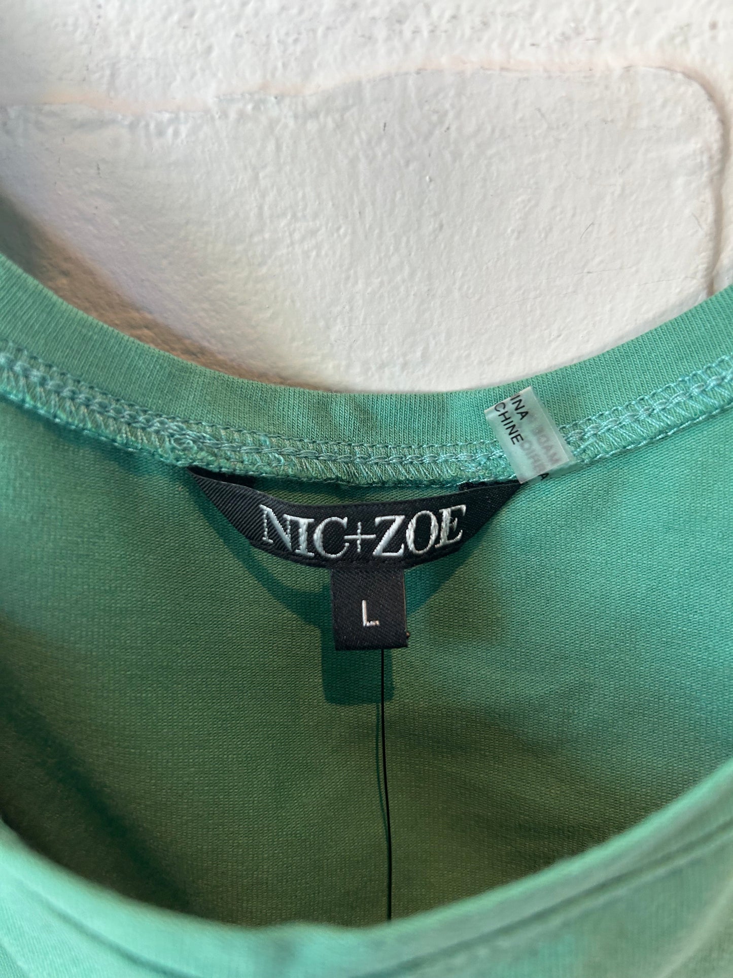 Top Sleeveless Basic By Nic + Zoe In Green, Size: L