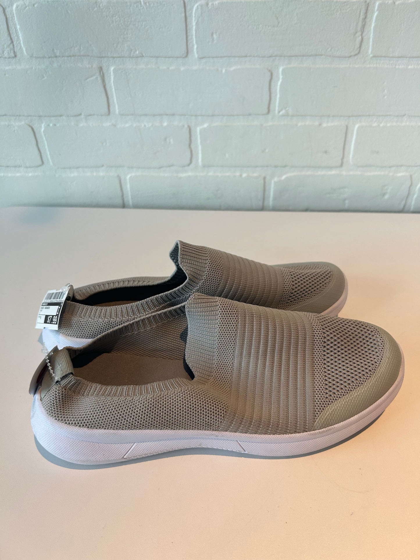 Shoes Sneakers By Danskin In Grey, Size: 9