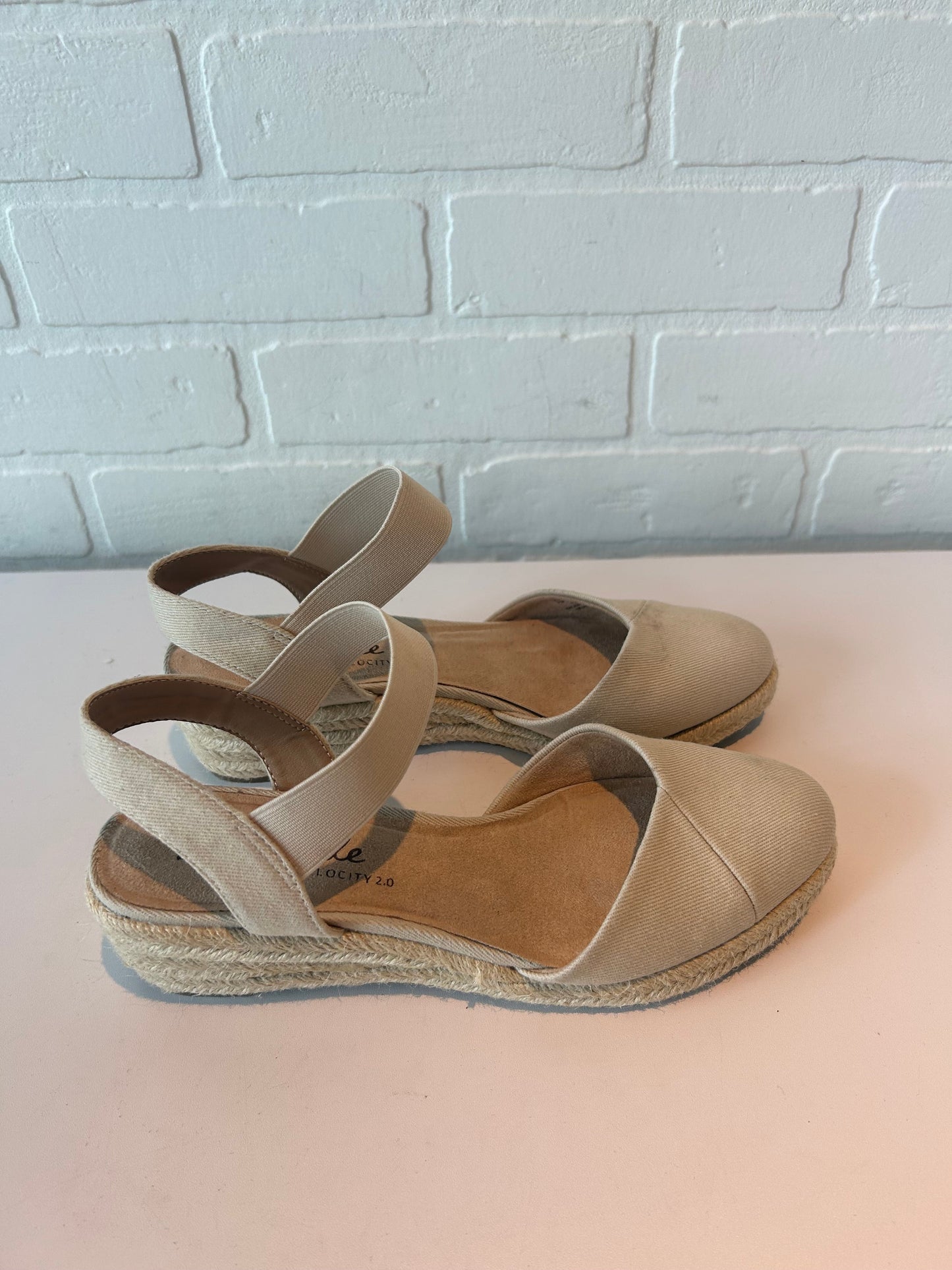 Shoes Heels Wedge By Life Stride In Cream & Tan, Size: 7