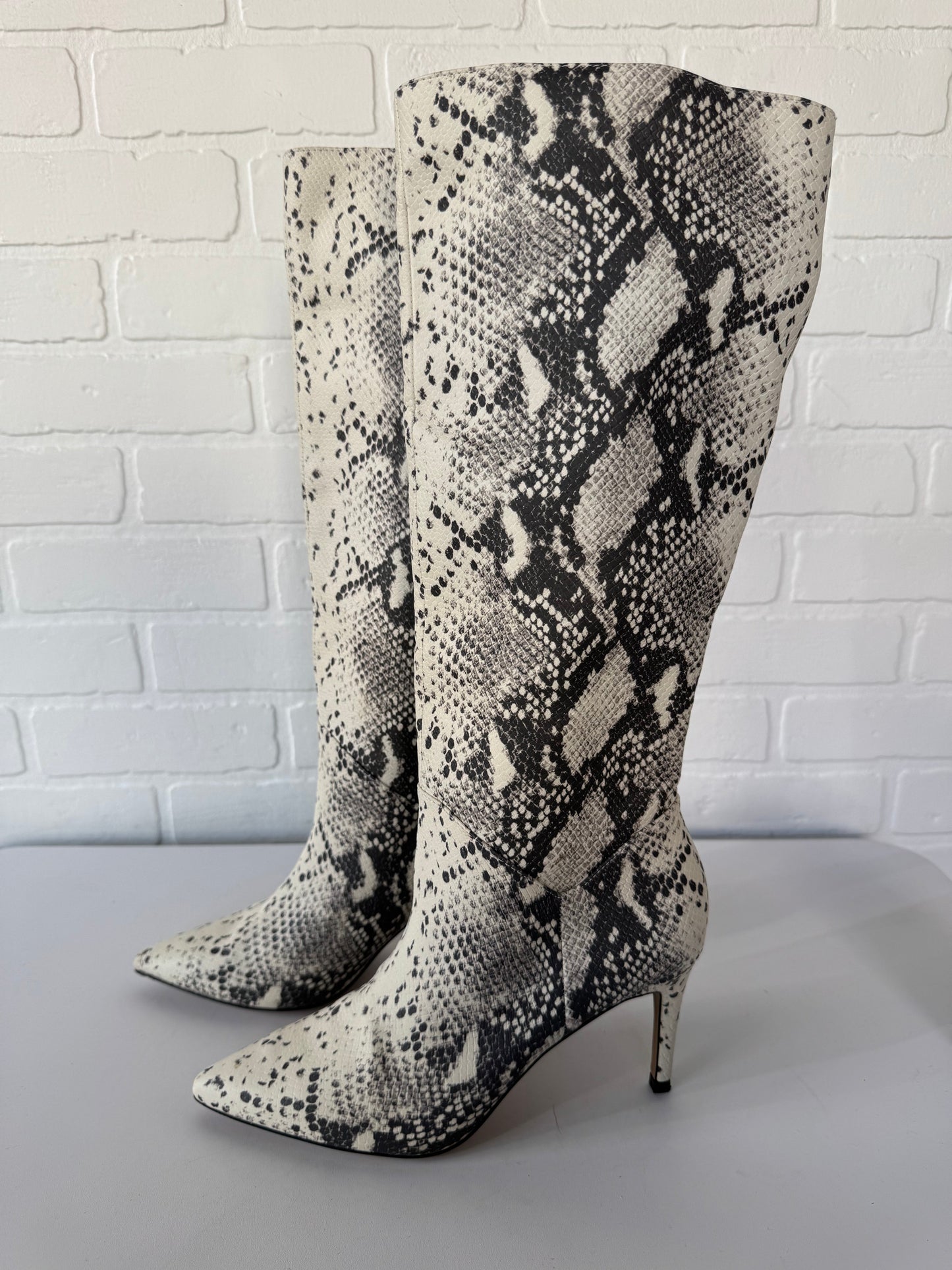 Boots Knee Heels By Steve Madden In Snakeskin Print, Size: 8