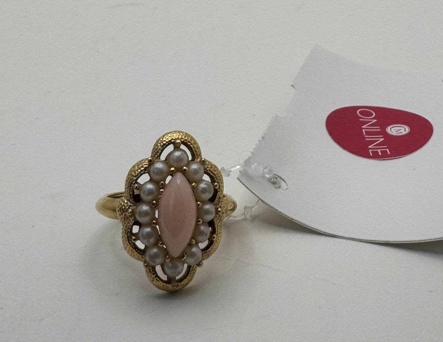 Ring Statement By Avon, Size: 5.5