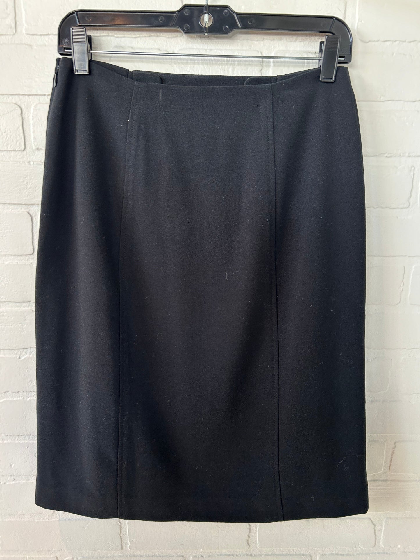 Skirt Midi By Banana Republic In Black, Size: 2