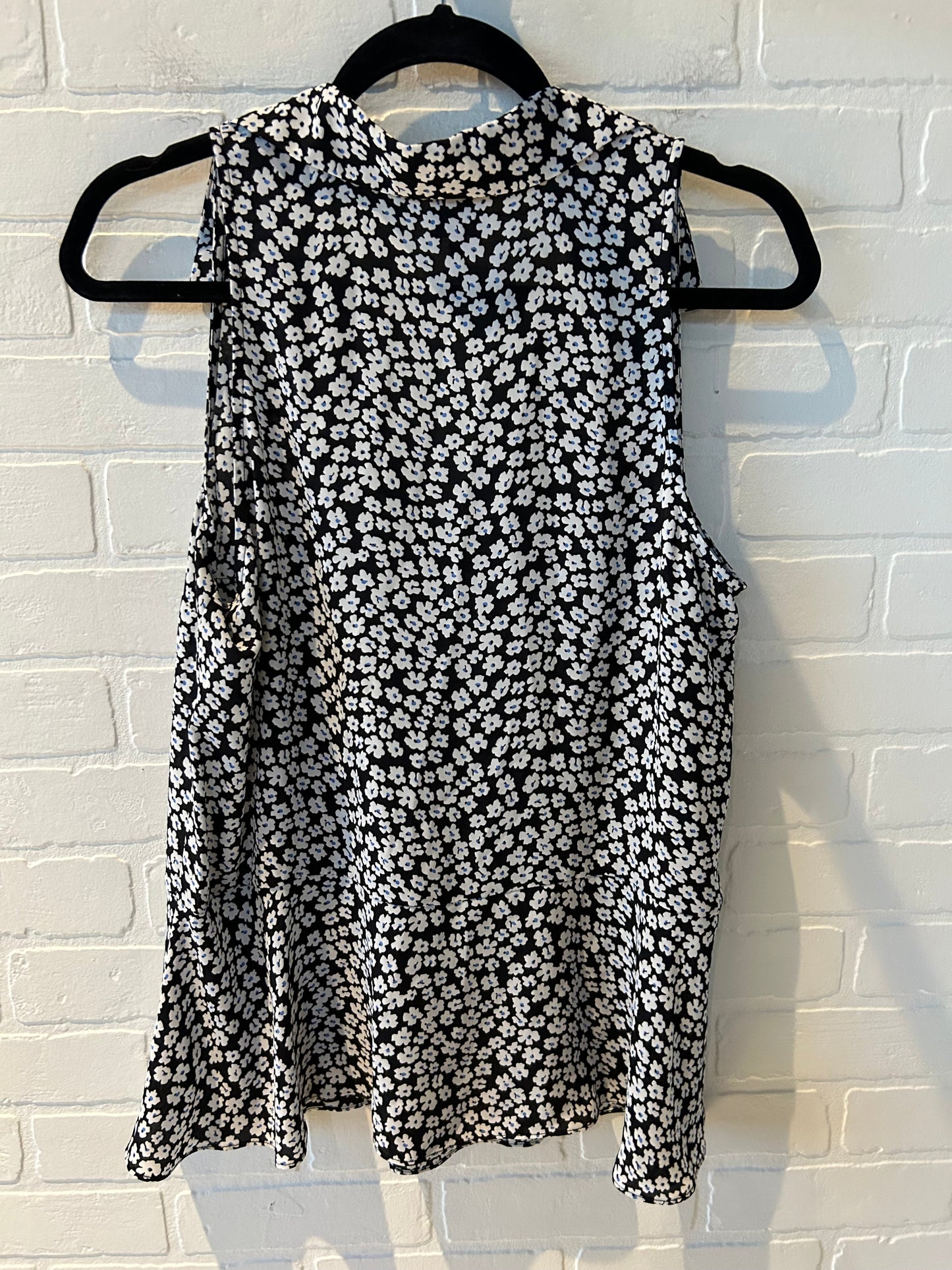 Top Sleeveless By Cabi In Black & White, Size: M