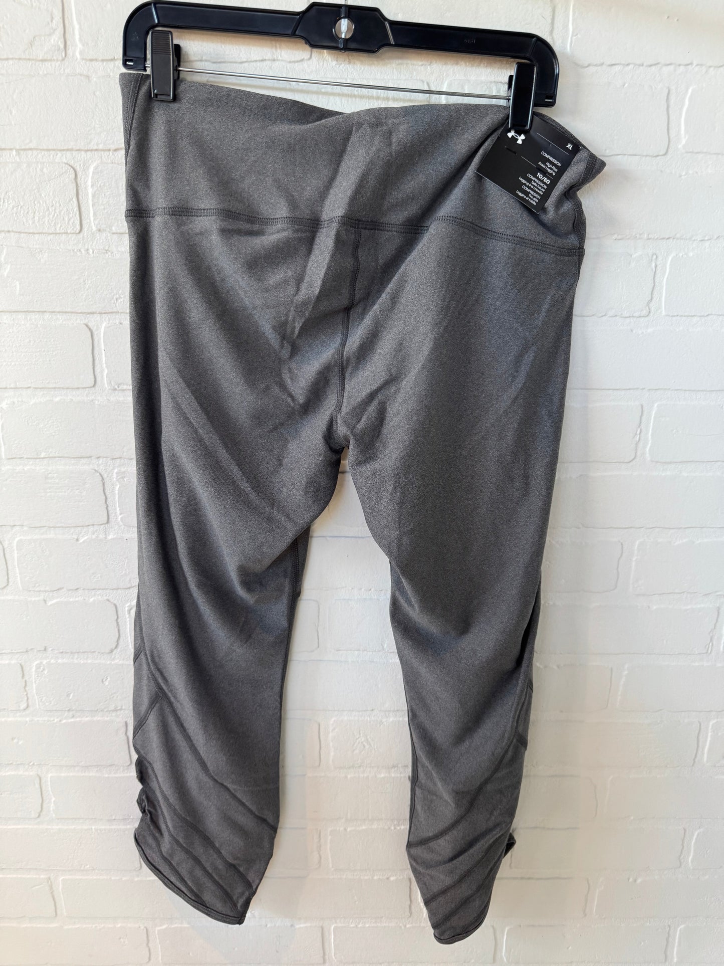 Athletic Capris By Under Armour In Grey, Size: Xl