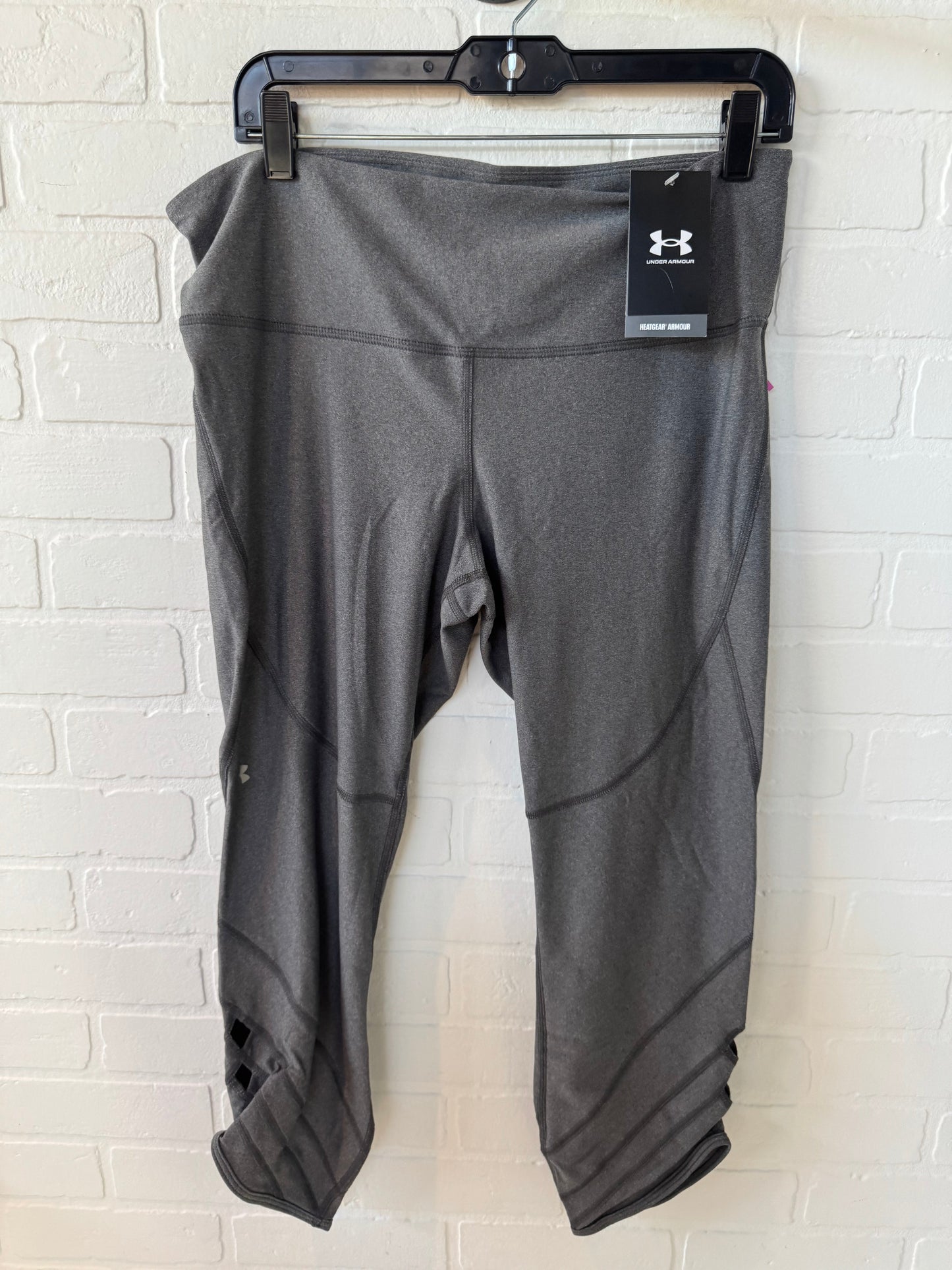 Athletic Capris By Under Armour In Grey, Size: Xl