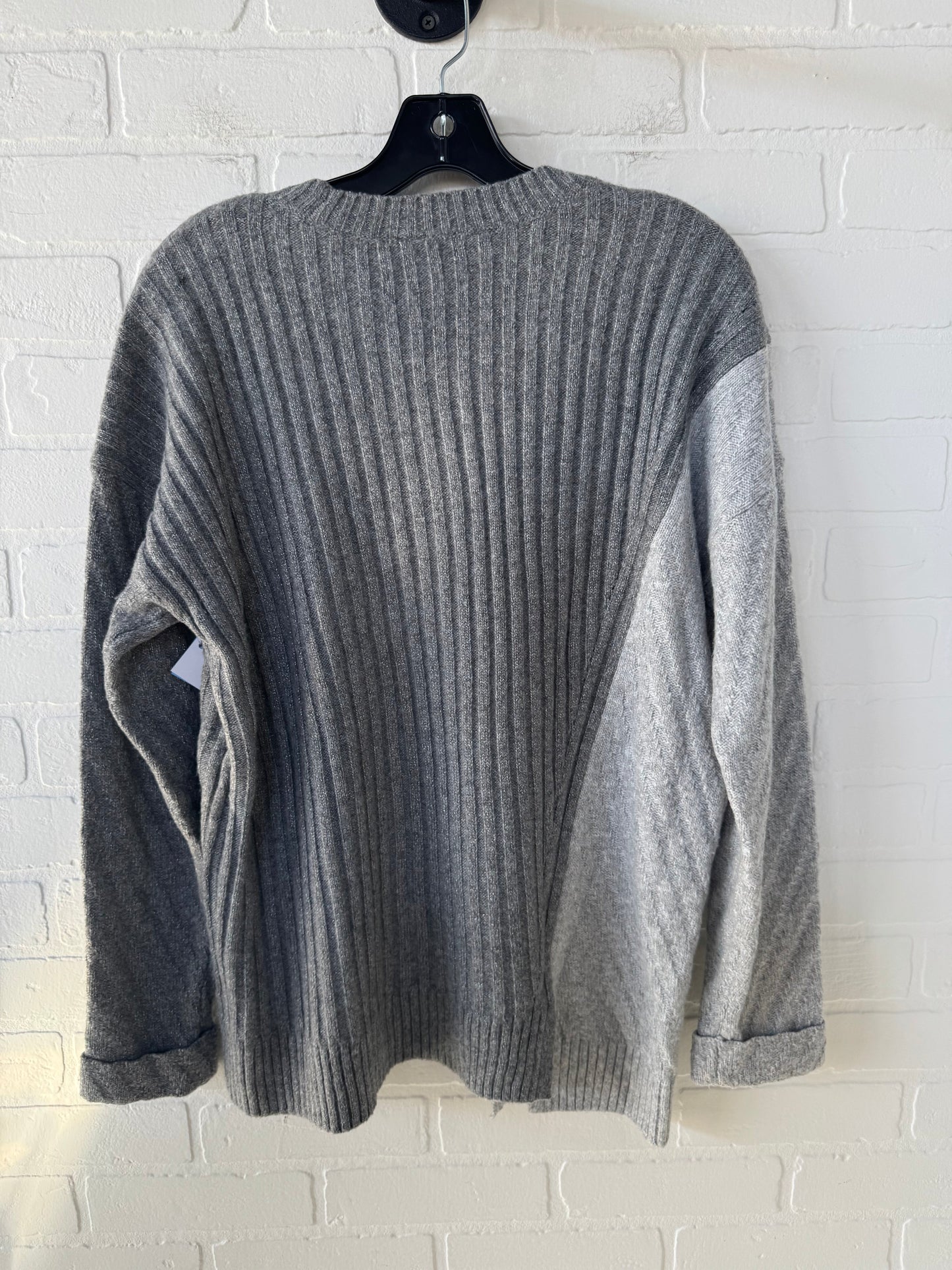 Sweater By Simply Vera In Grey, Size: L