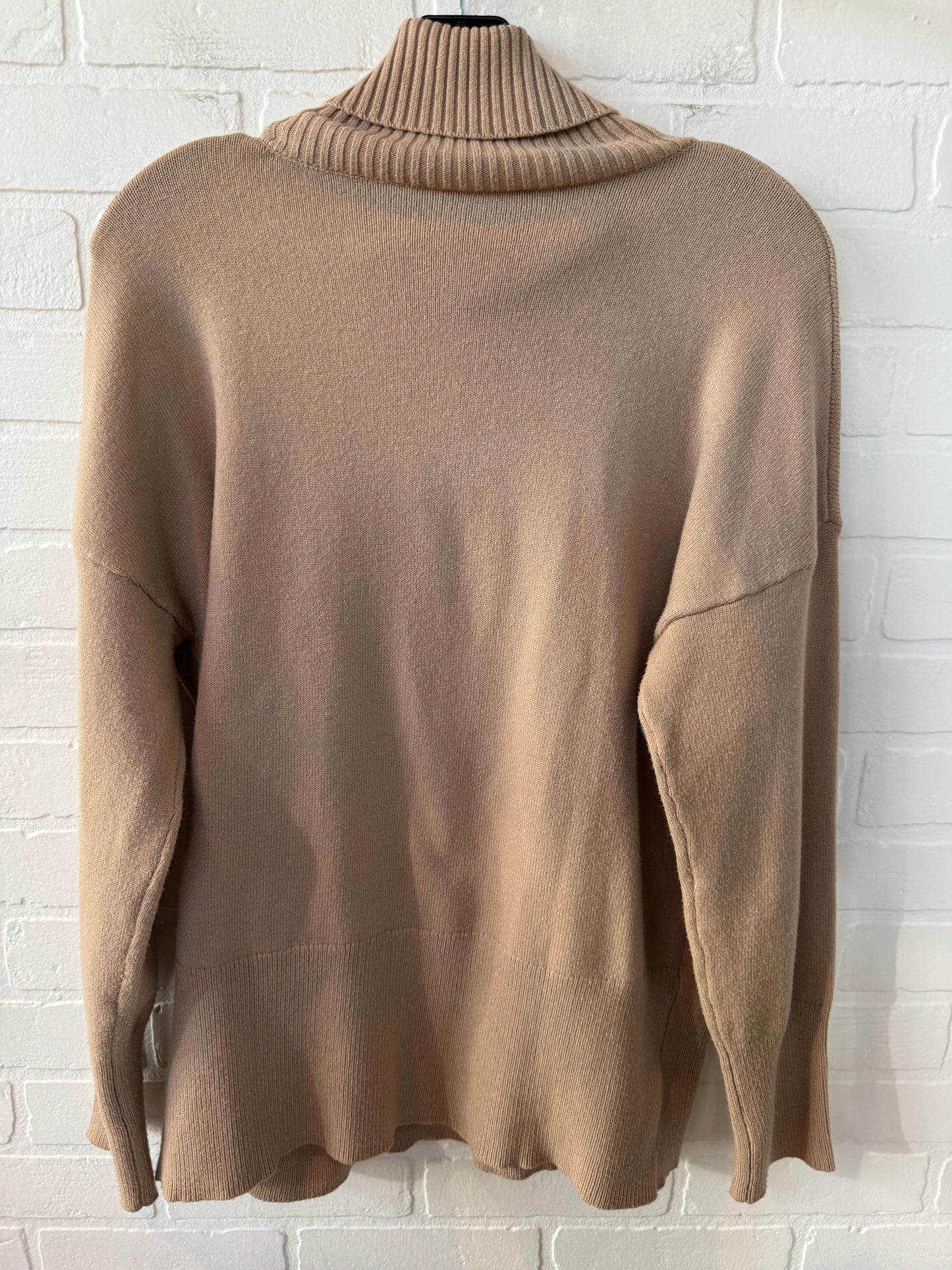 Sweater By Clothes Mentor In Tan, Size: M