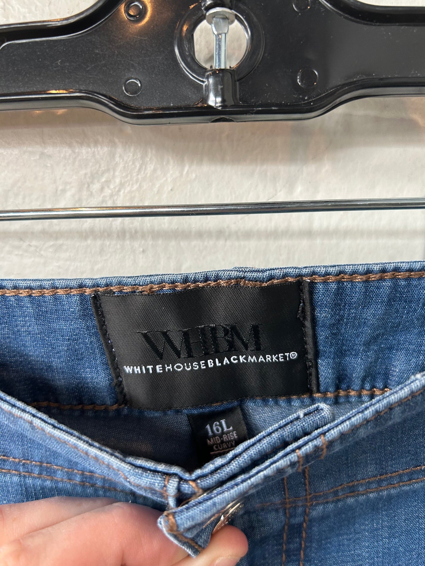 Jeans Cropped By White House Black Market In Blue Denim, Size: 16l