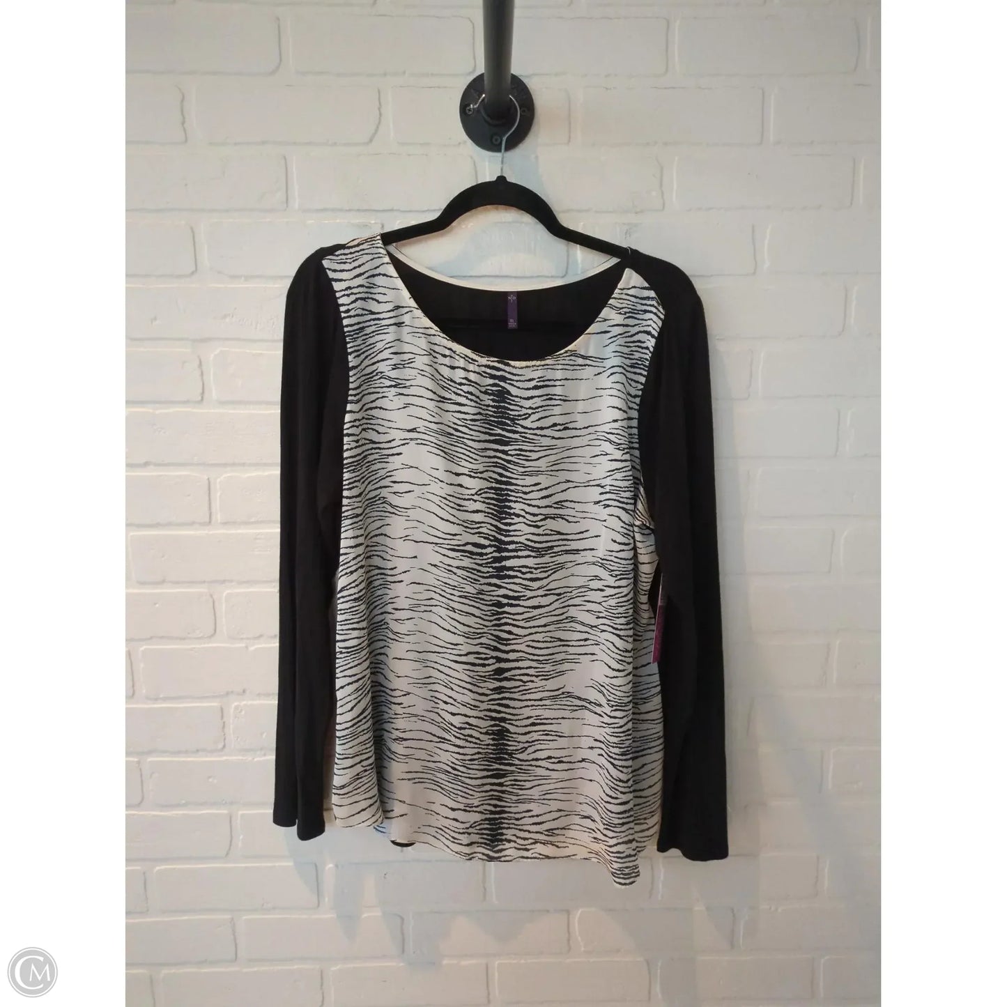 Top Long Sleeve By Not Your Daughters Jeans In Black & White, Size: Xl