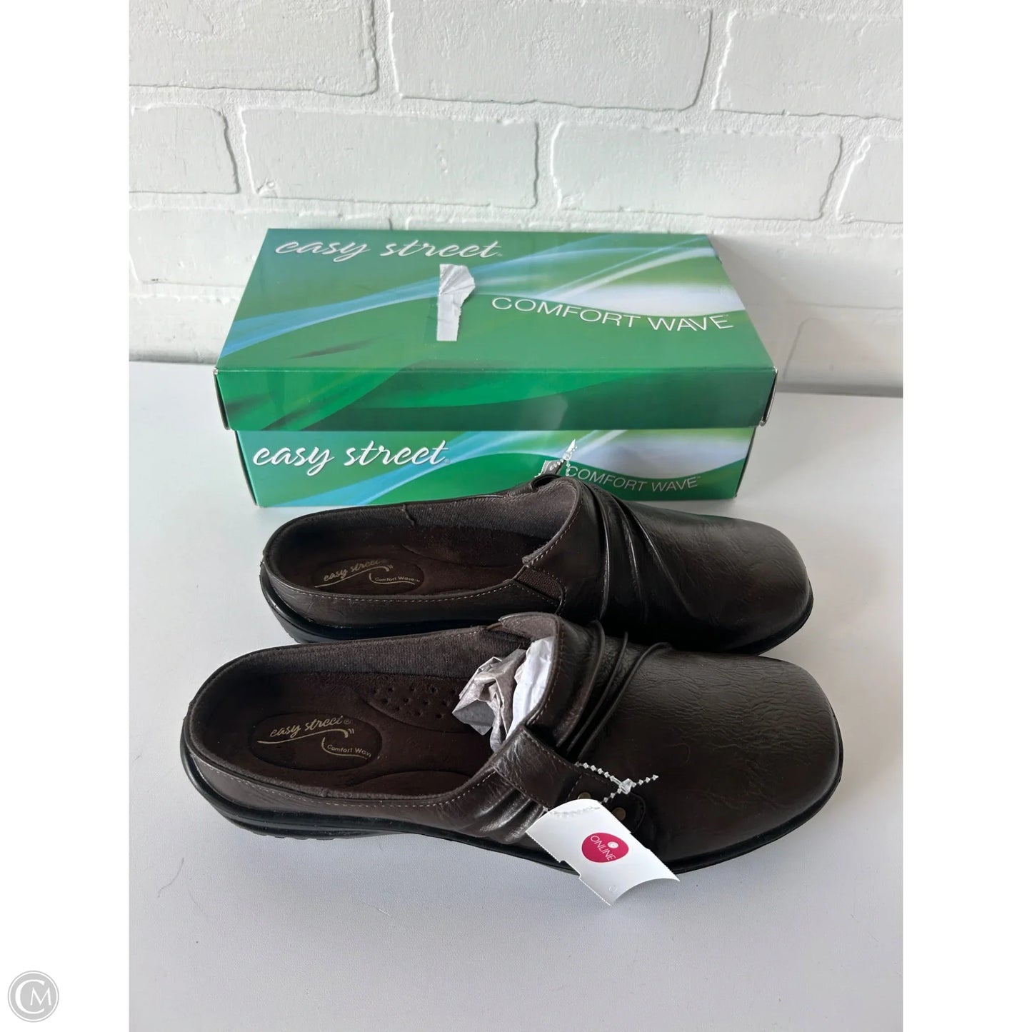 Shoes Flats By Easy Spirit In Brown, Size: 10