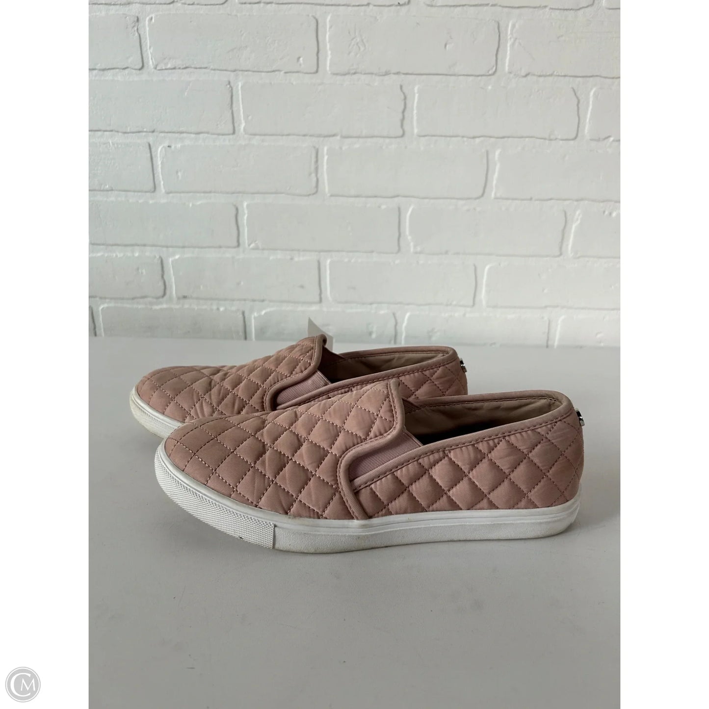 Shoes Flats By Steve Madden In Pink & White, Size: 10