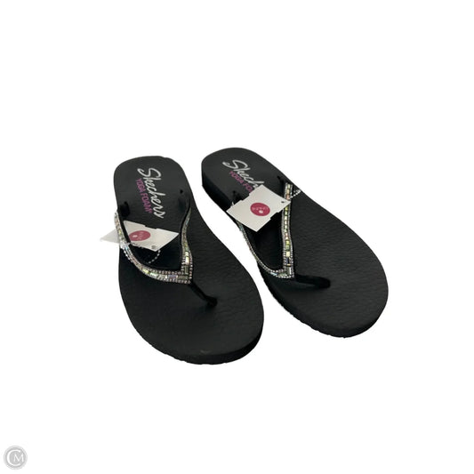 Sandals Flip Flops By Skechers In Black & Silver, Size: 7