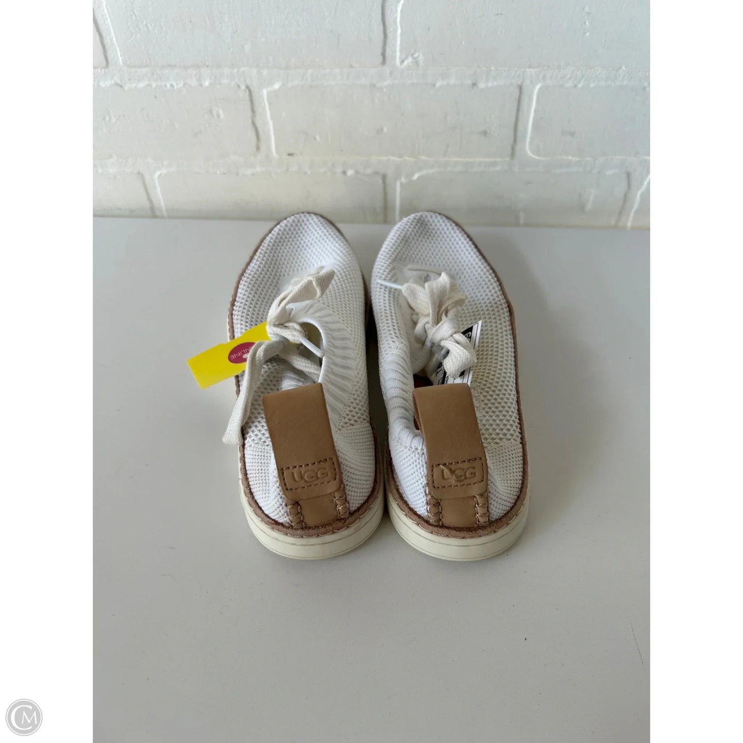 Shoes Designer By Ugg In White, Size: 7