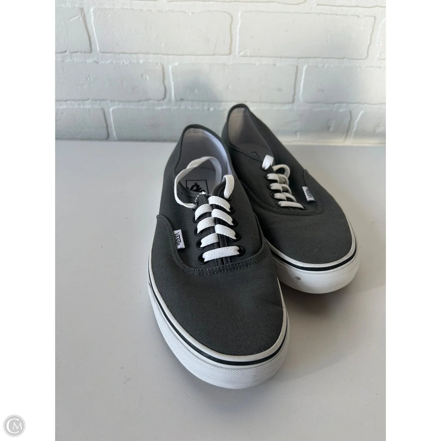 Shoes Sneakers By Vans In Grey & White, Size: 10.5