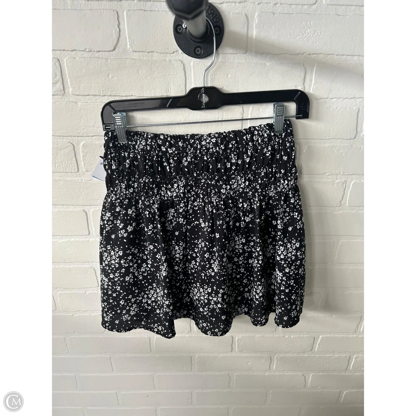 Skirt Mini & Short By Lush In Black & White, Size: S