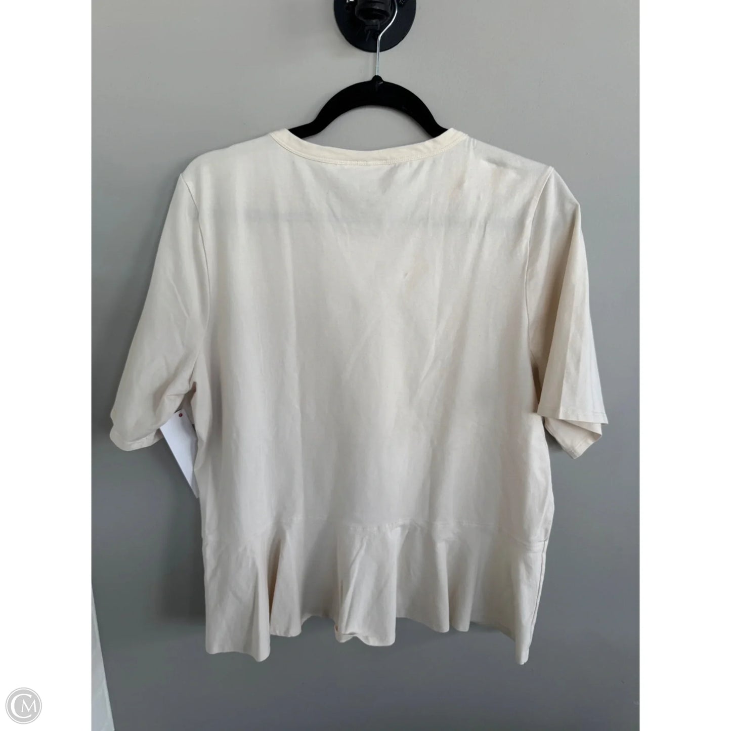 Top Short Sleeve By Chicos In Cream, Size: L