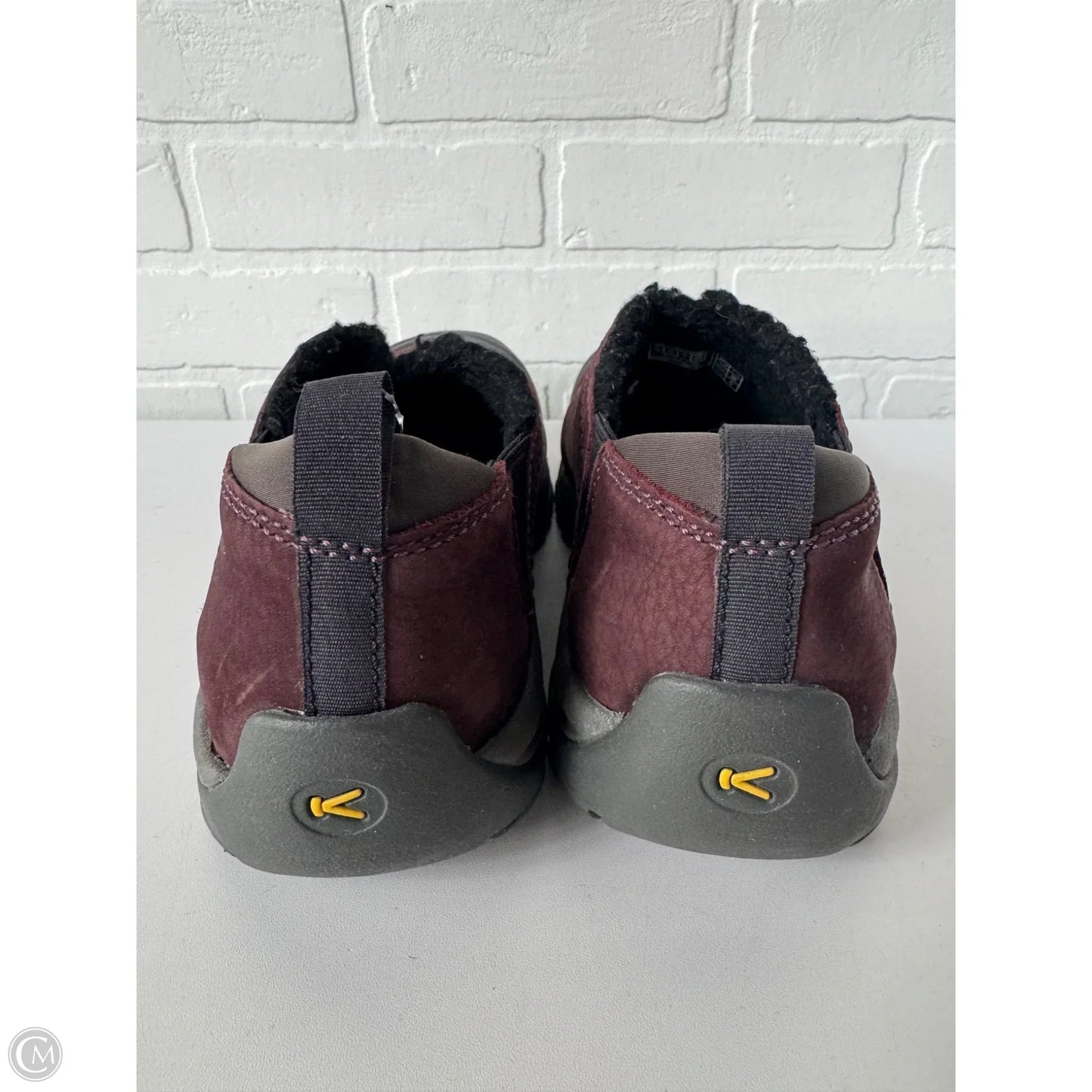 Shoes Flats By Keen In Red, Size: 9.5