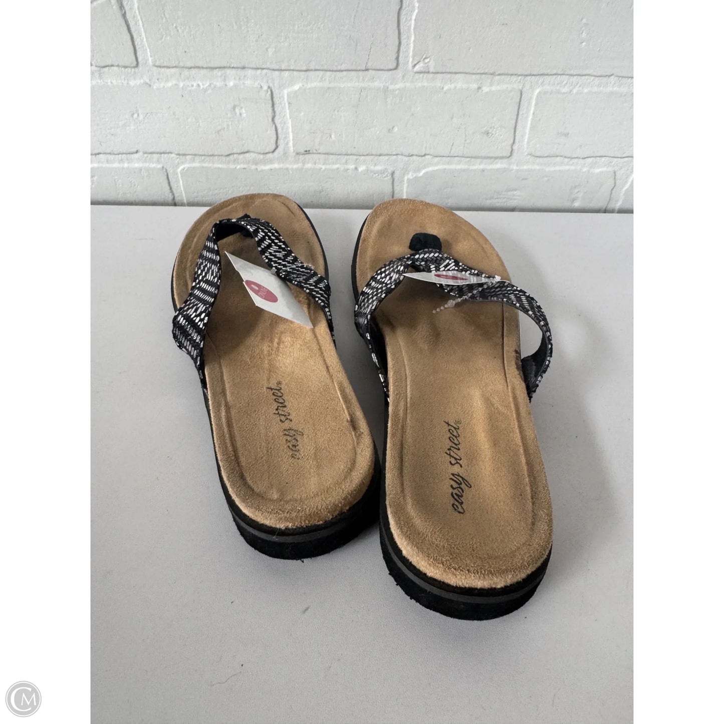 Sandals Flip Flops By Easy Spirit In Black & Silver, Size: 8.5