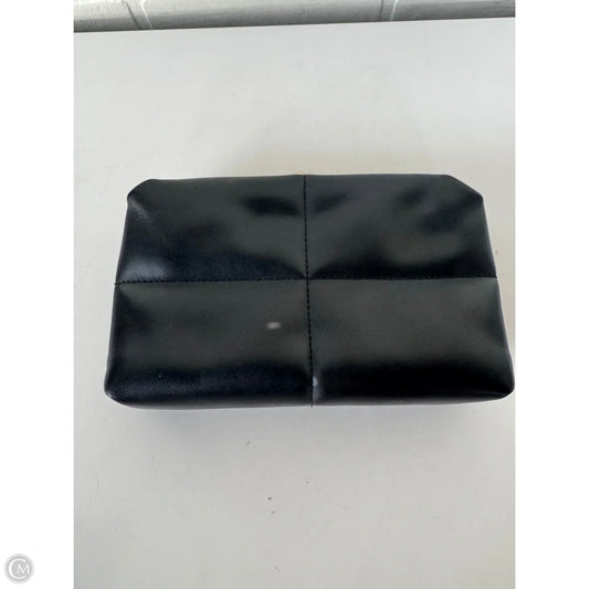 Clutch By A New Day, Size: Medium