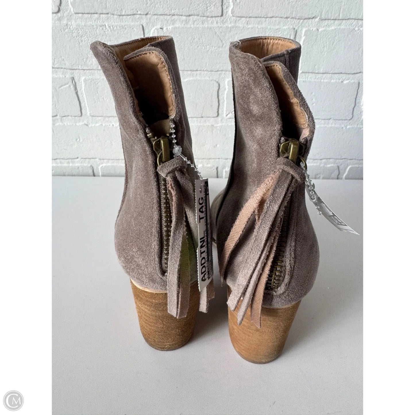 Boots Ankle Heels By Cmb In Taupe, Size: 8