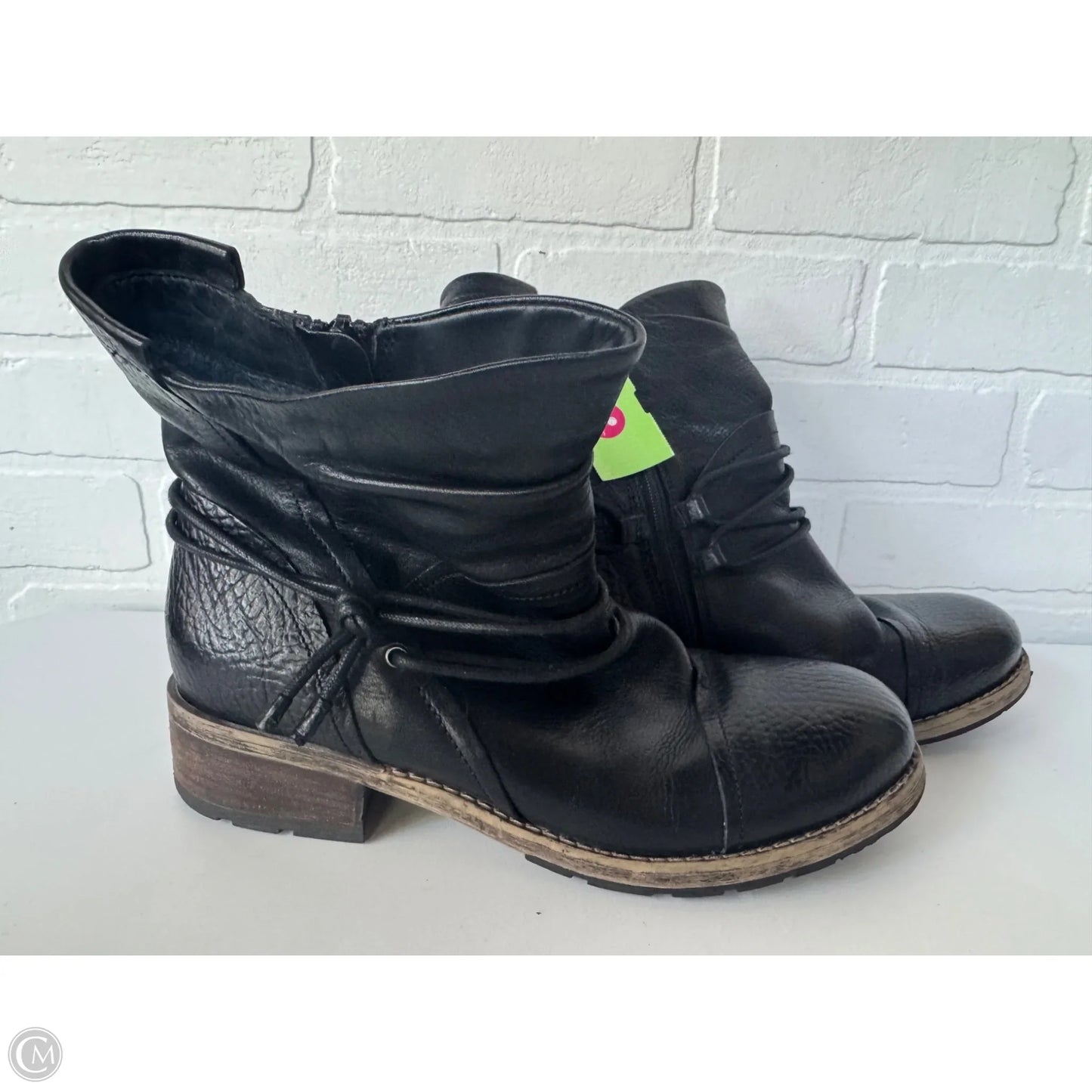 Boots Ankle Flats By Clarks In Black, Size: 9.5