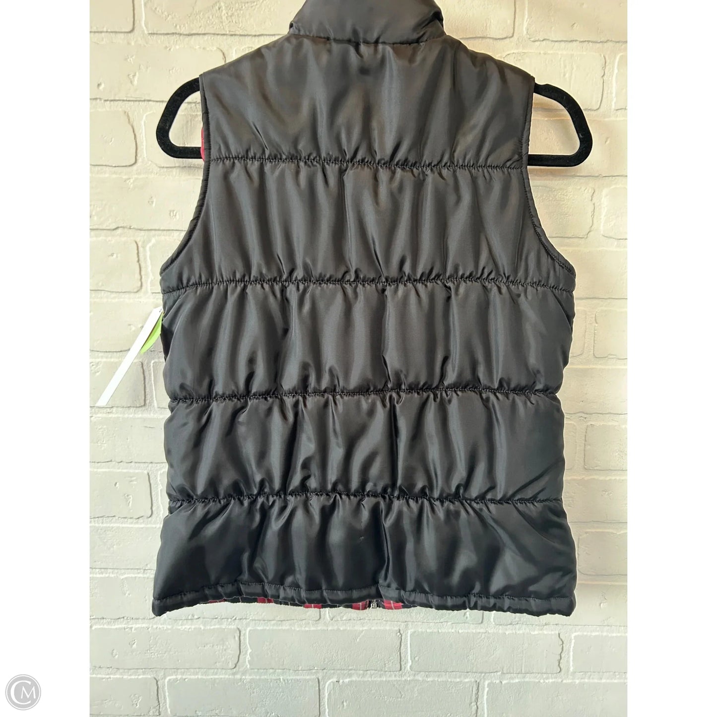 Vest Puffer & Quilted By Merona In Black & Red, Size: S
