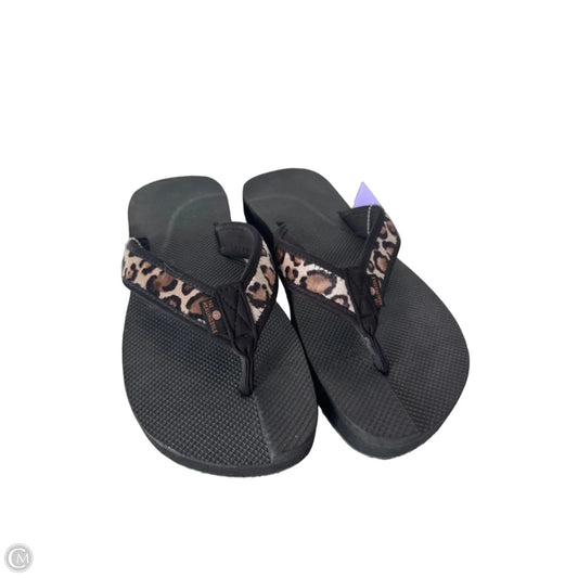 Sandals Flats By Cmc In Black & Brown, Size: 10.5