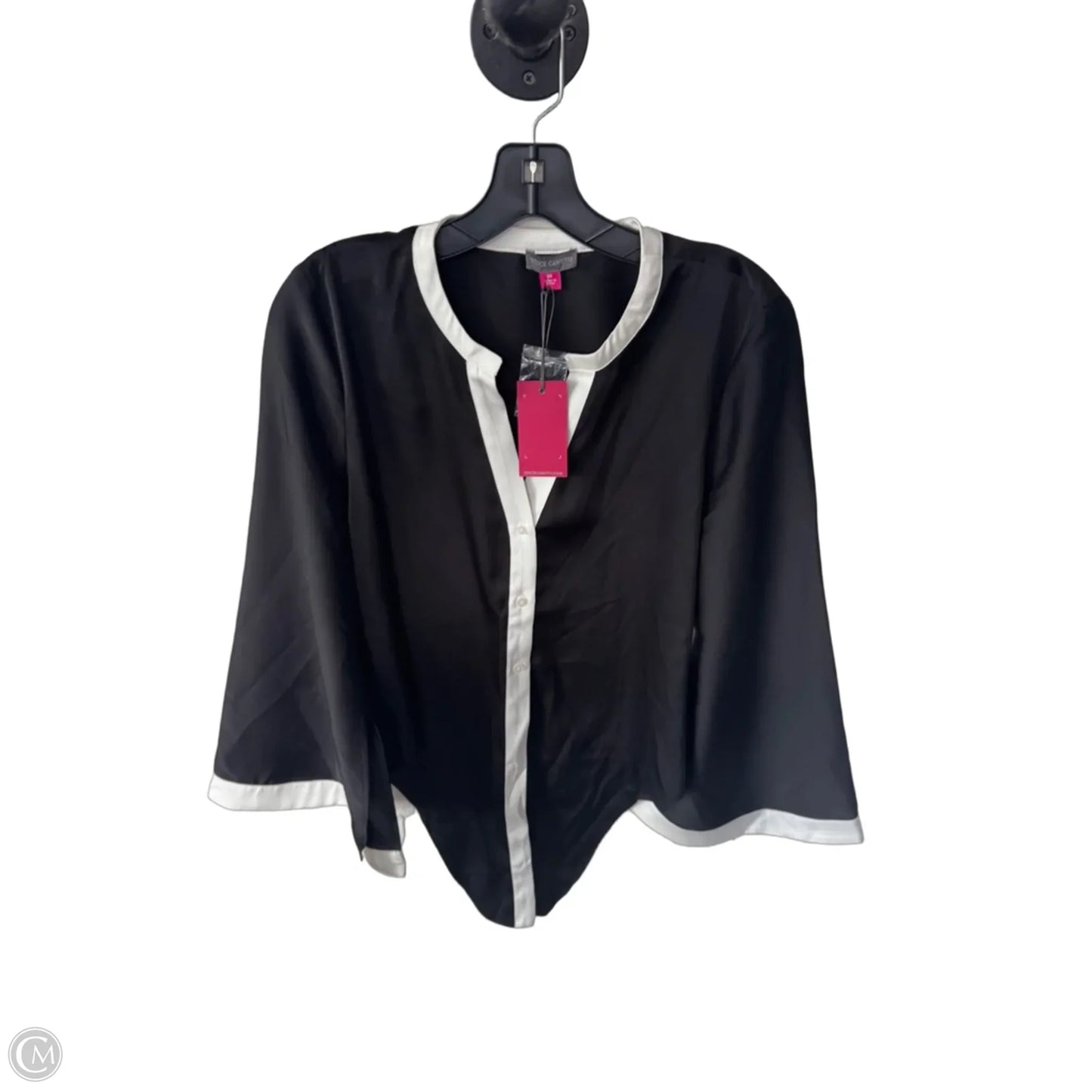 Blouse Long Sleeve By Vince Camuto In Black & White, Size: M
