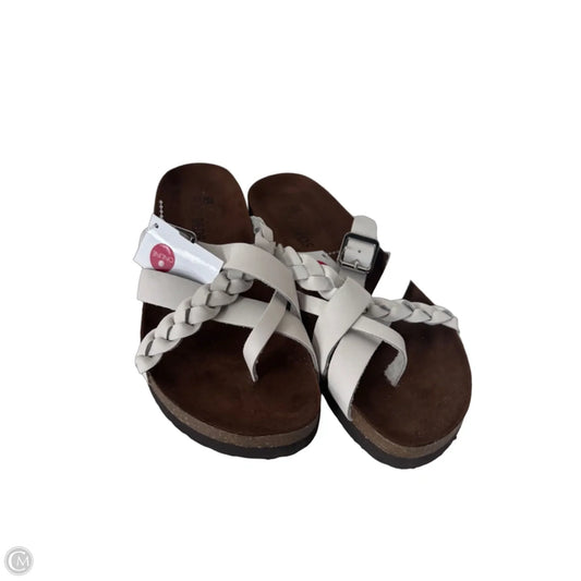 Sandals Flats By White Mountain In White, Size: 7