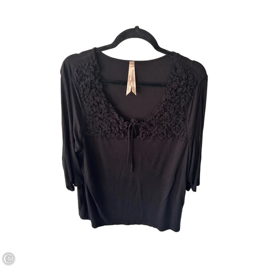 Top 3/4 Sleeve By Avenue In Black, Size: 1x