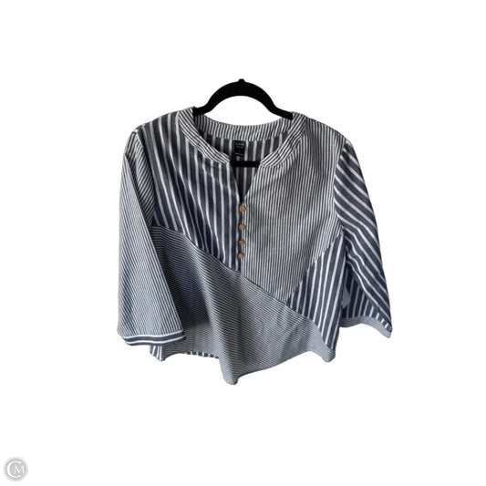 Blouse 3/4 Sleeve By Emery Rose In Grey & White, Size: L