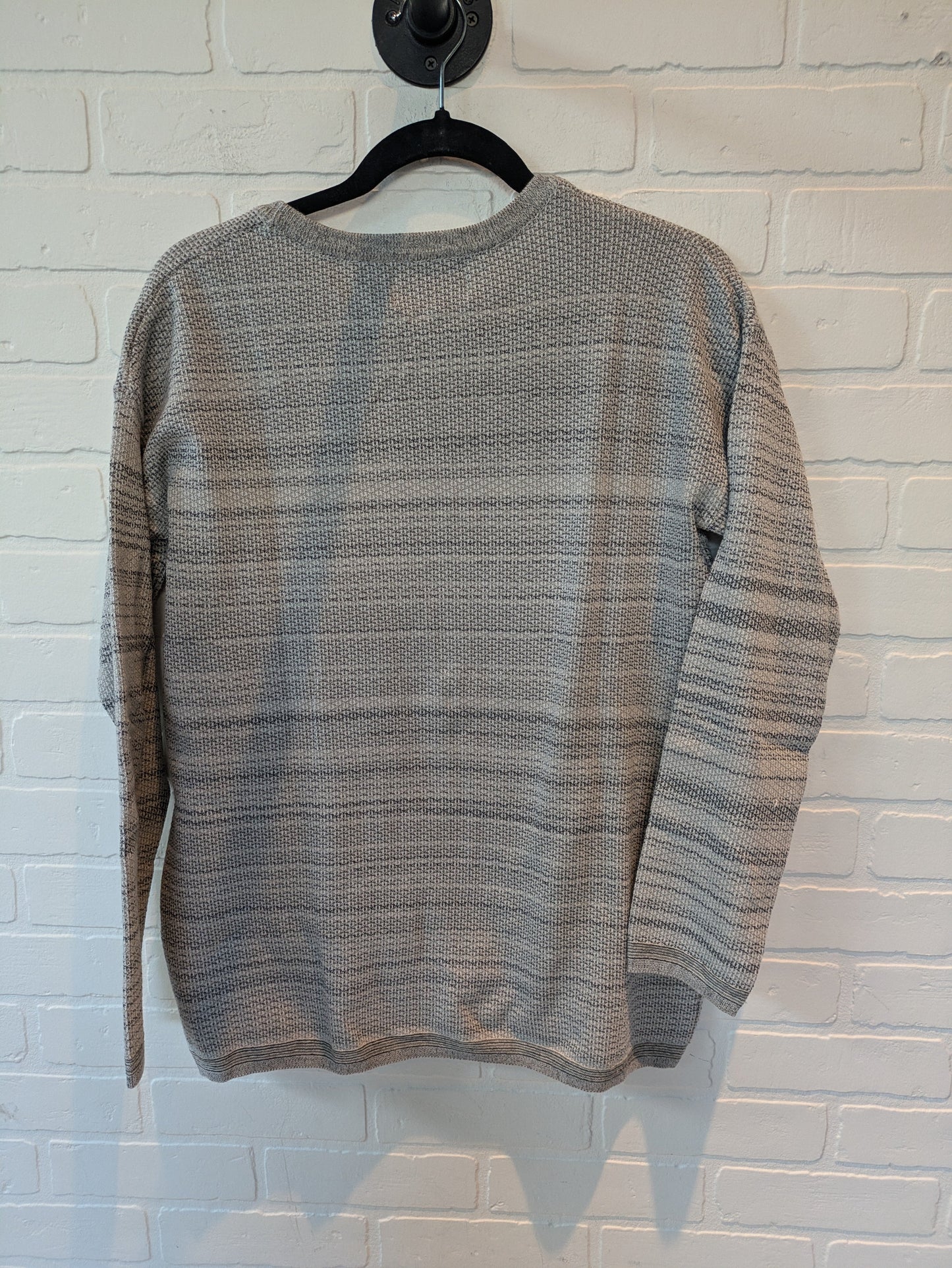Grey Top Long Sleeve Skies Are Blue, Size L