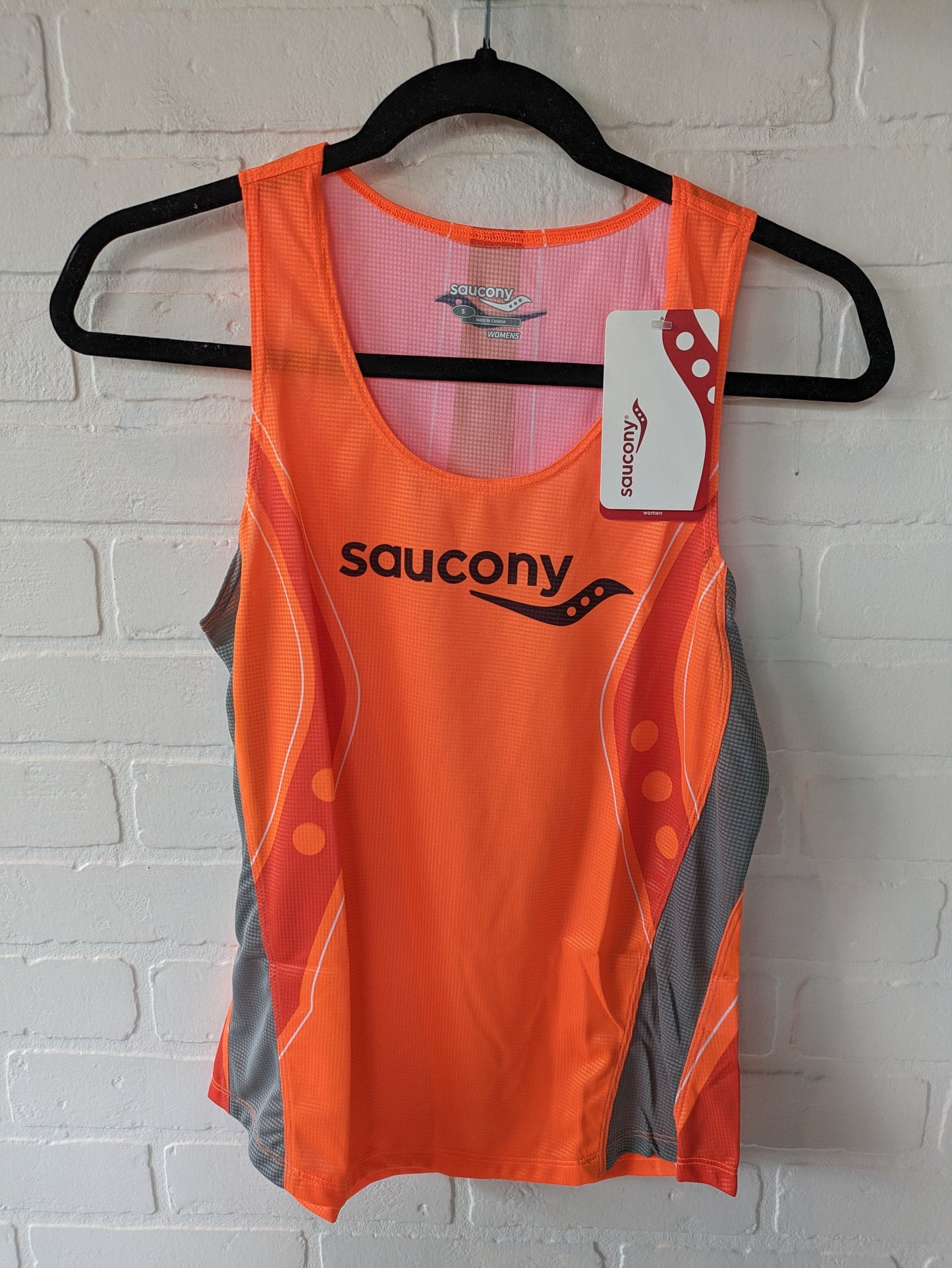 Athletic Tank Top By Saucony  Size: S