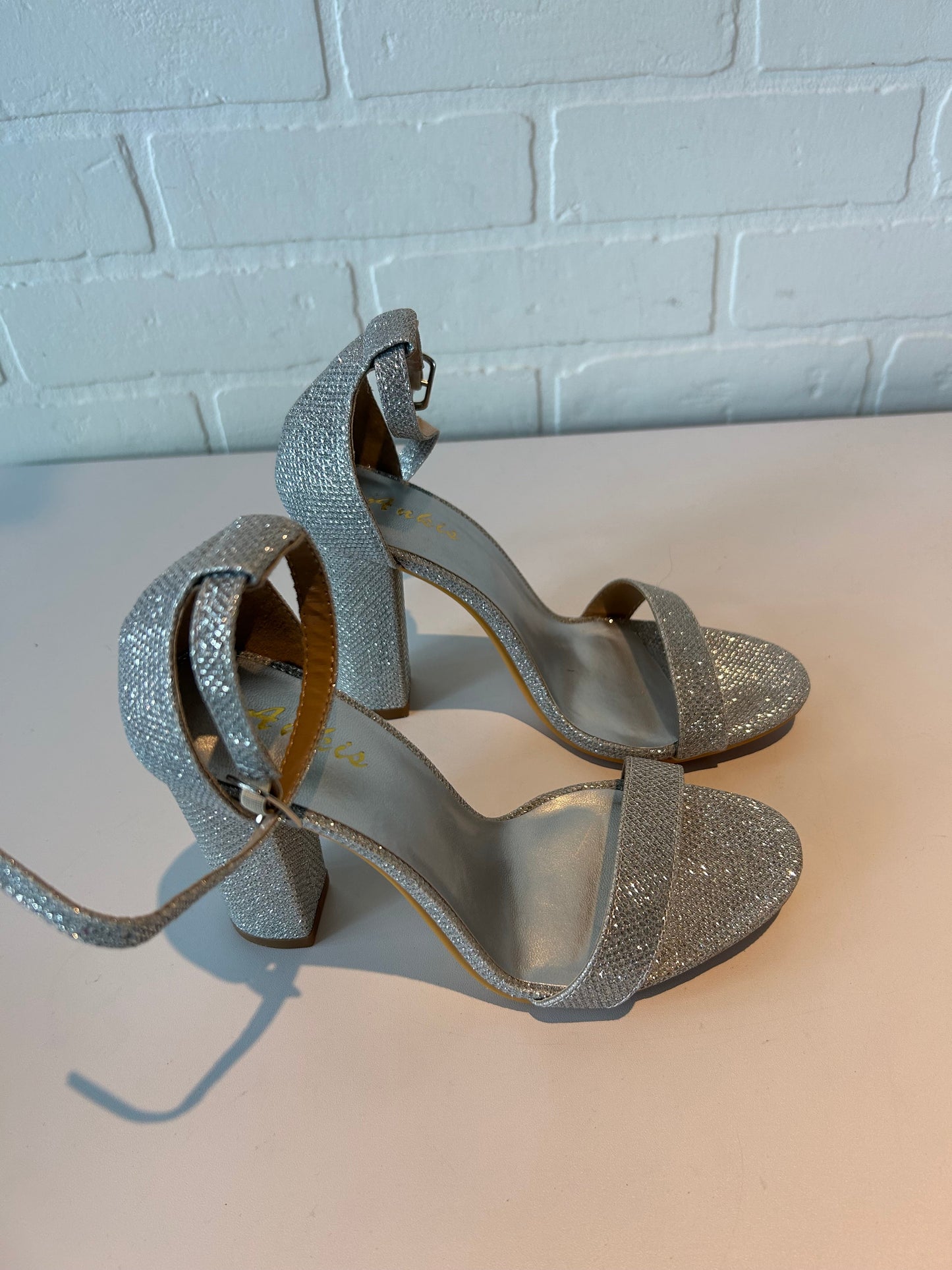 Sandals Heels Block By Clothes Mentor In Silver, Size: 6.5