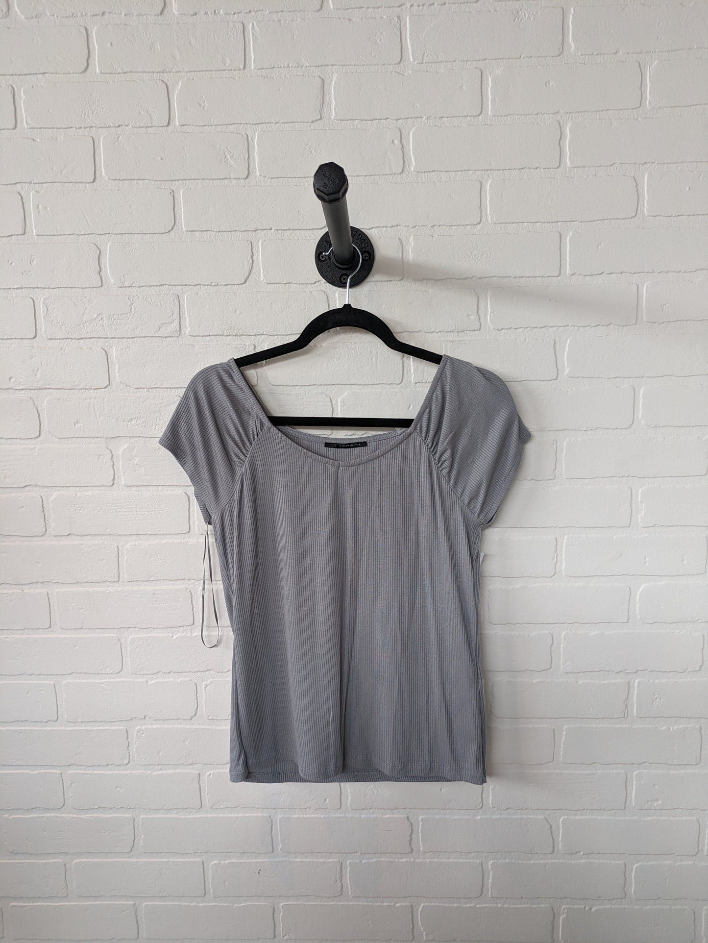 Top Short Sleeve By T Tahari  Size: M