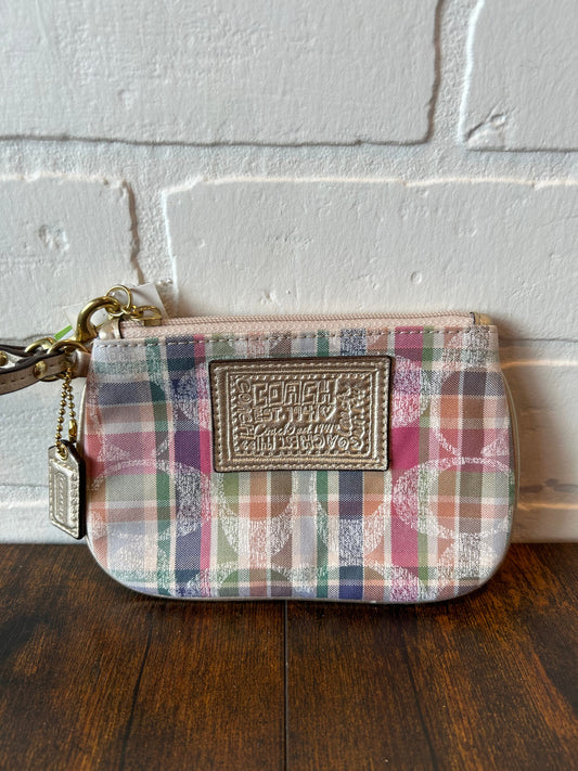 Wristlet Designer By Coach  Size: Medium