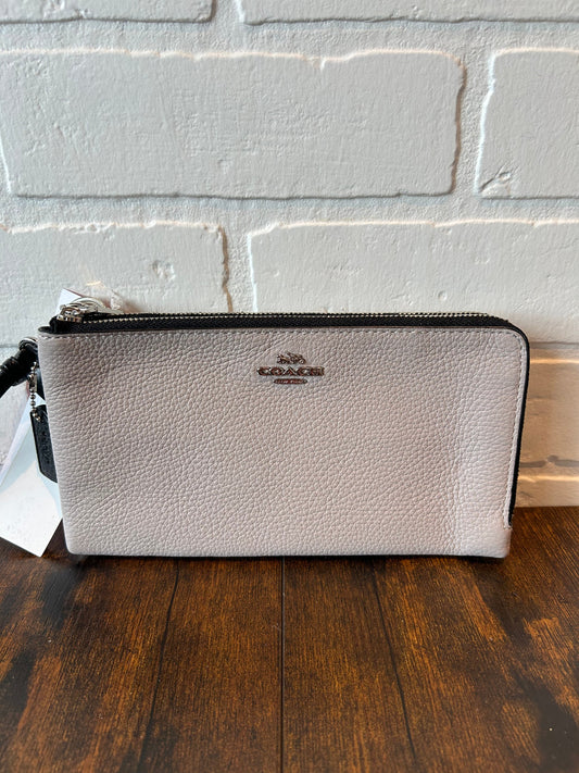 Wristlet Designer By Coach  Size: Medium