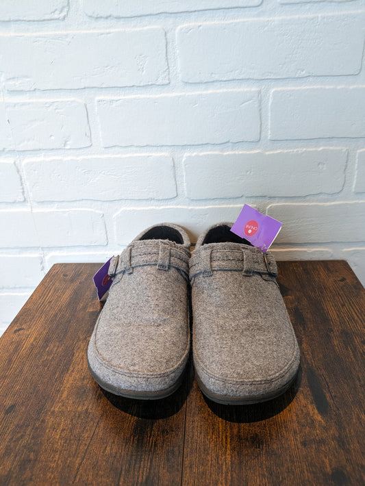 Grey Shoes Flats Merrell, Size 7